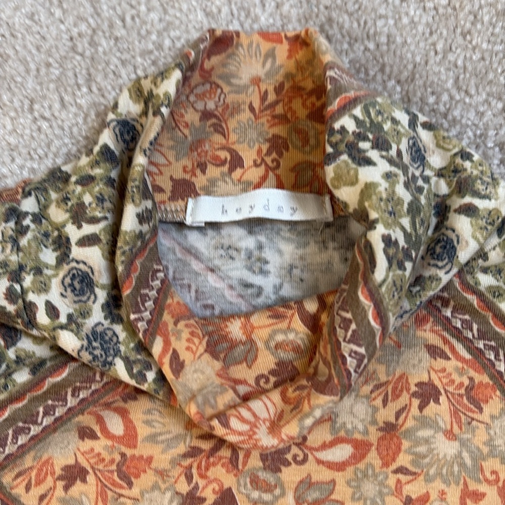 New Muted Autumn Art Nouveau Floral Diamond Pane Mock Neck Long Sleeve Top. Sz S - Picture 10 of 11